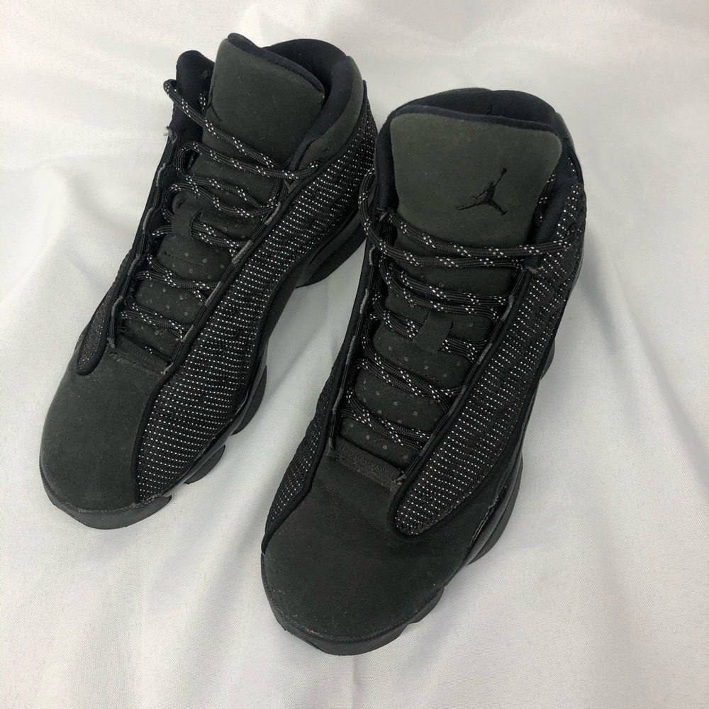 Black Cat Jordan 13’s